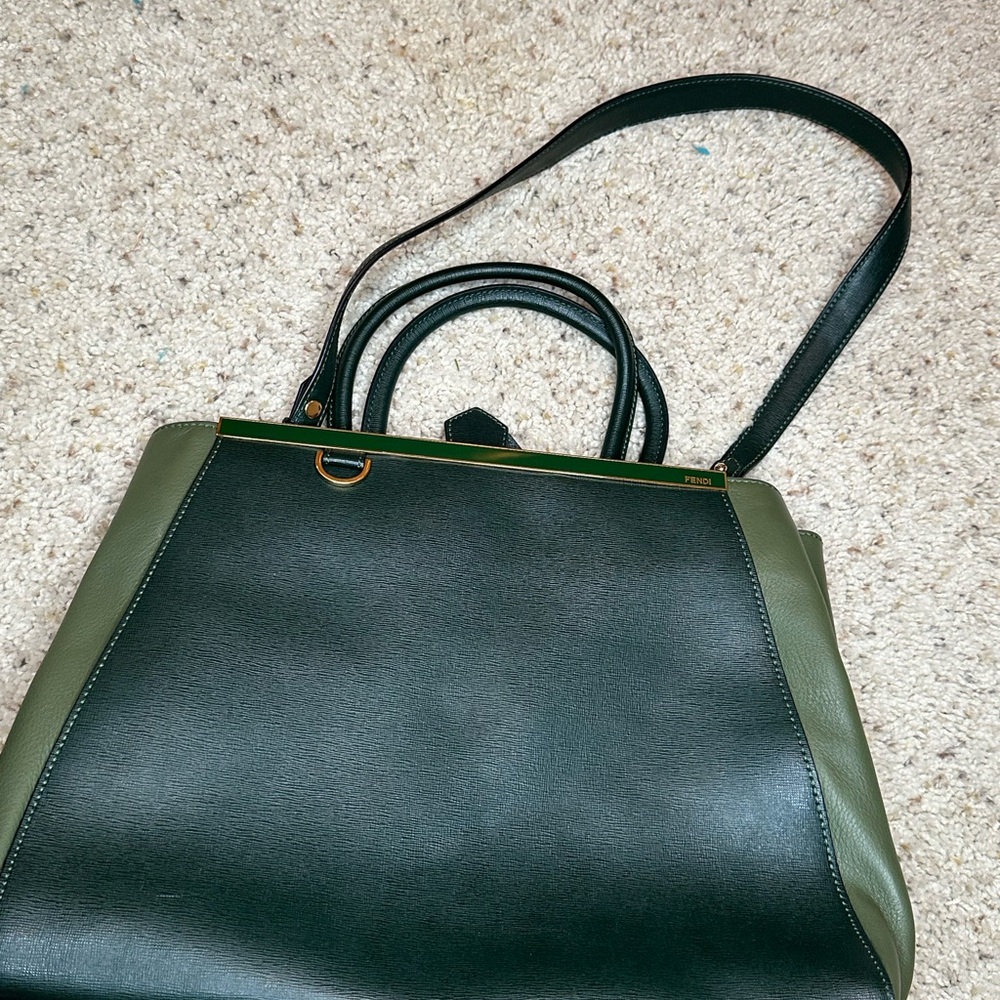Elegant Green Leather Handbag